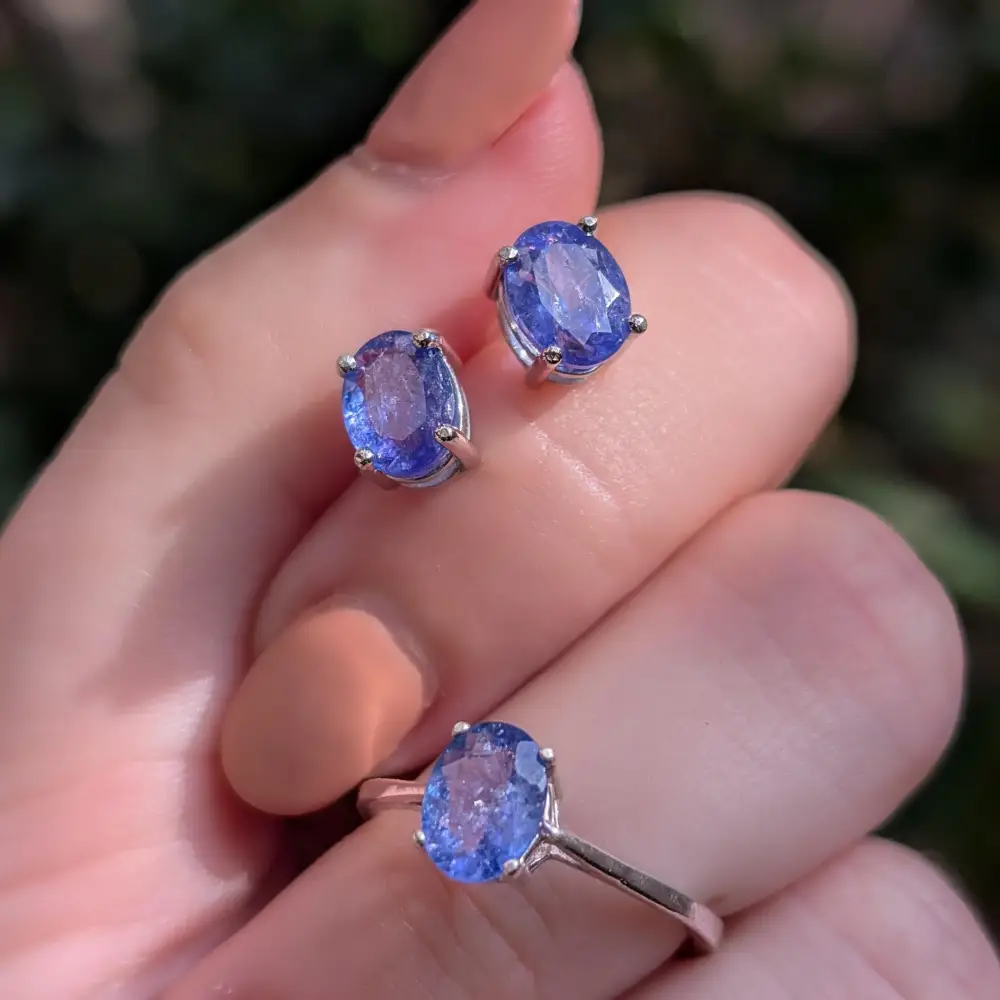 AAA Natural Tanzanite Oval Stud Earrings - Image 10