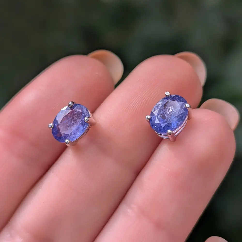 AAA Natural Tanzanite Oval Stud Earrings - Image 7