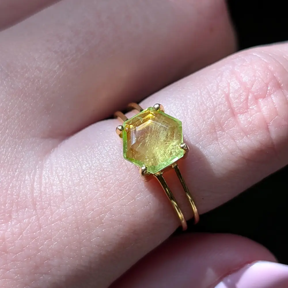 Hexagon Doublet Peridot Ring - Image 5