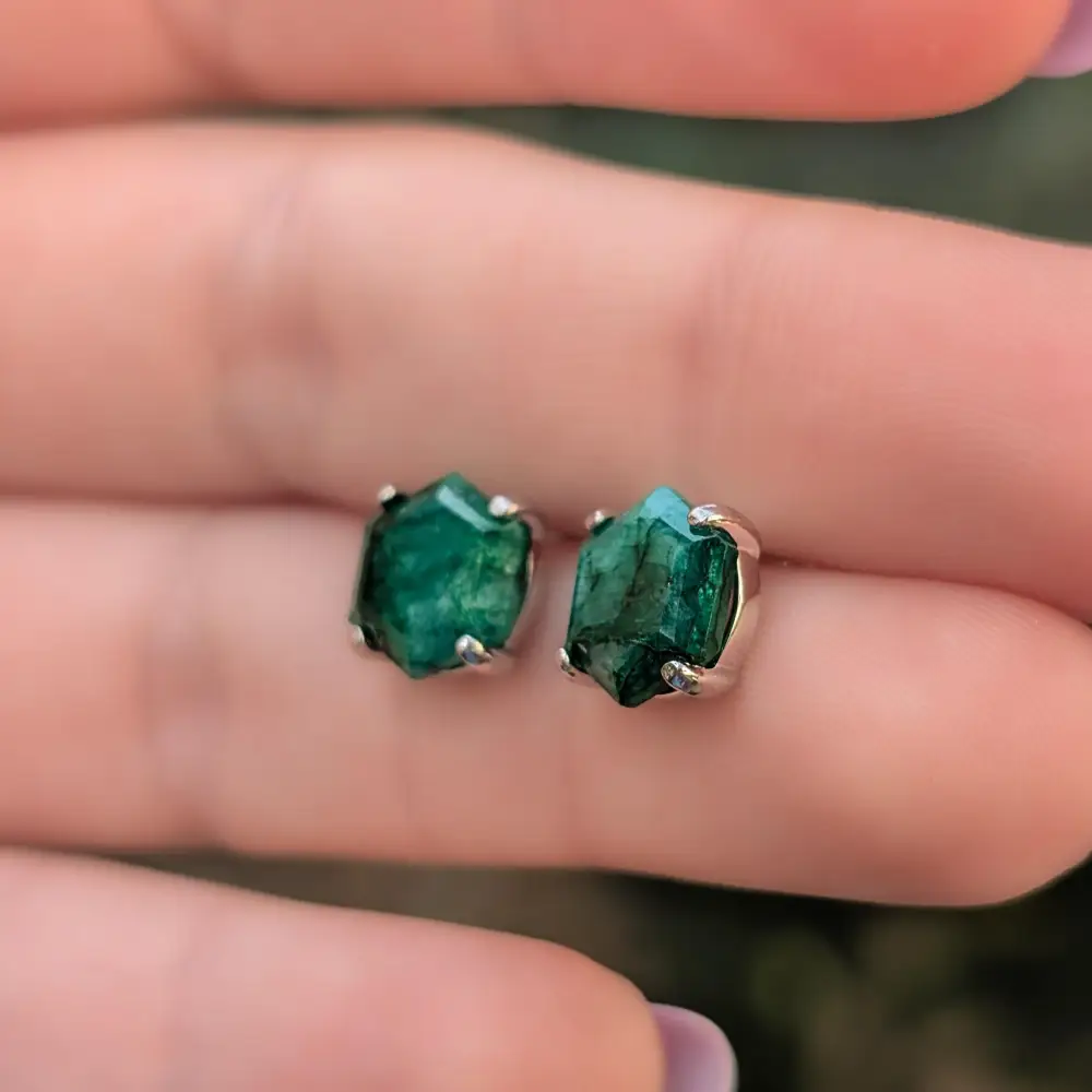 Hexagon Emerald Stud Earrings - Image 6