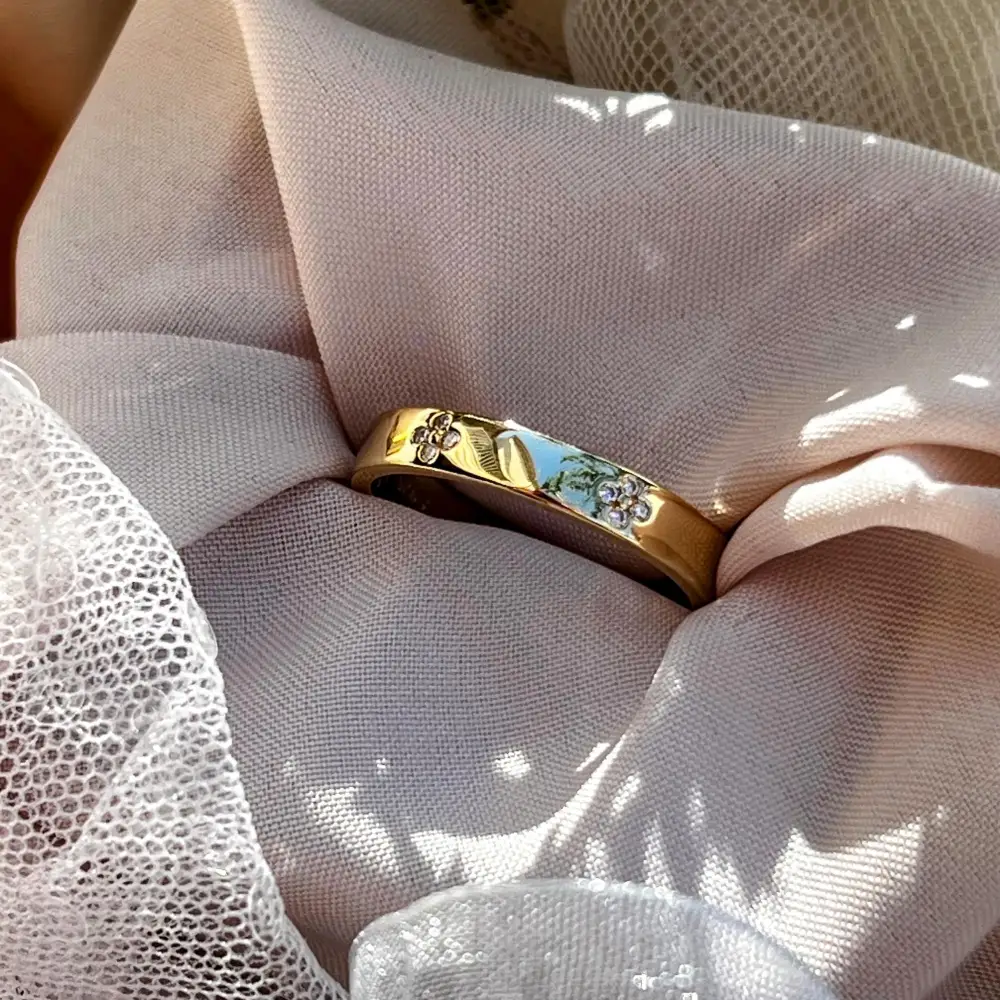 Clover Half Eternity Band - Moissanite - Image 5