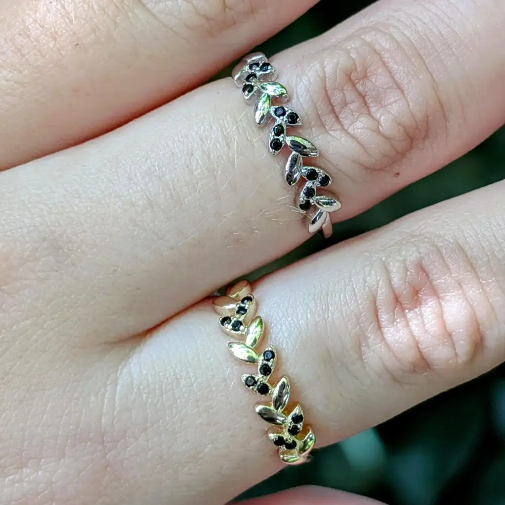 Onyx Laurel Leaf Half Eternity Band - Image 5