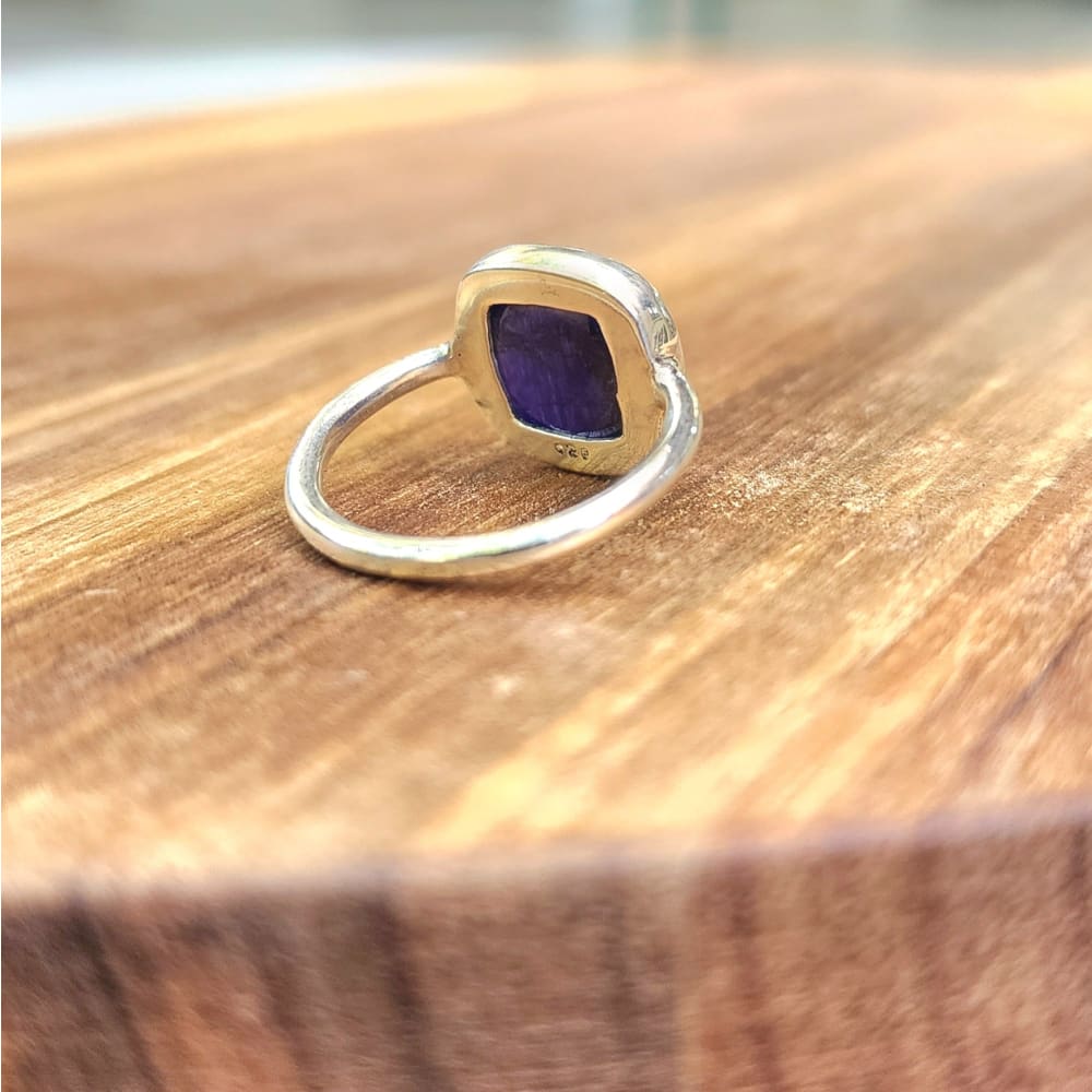 Sapphire Bezel Ring - Image 7