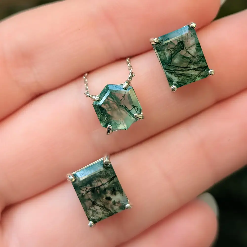 The Ashlynn- Hexagon Natural Moss Agate Necklace - Image 7