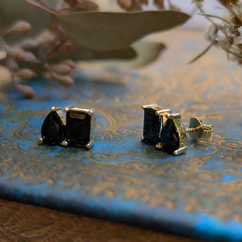 The Aurora - Toi et Moi Onyx Earrings - Image 4