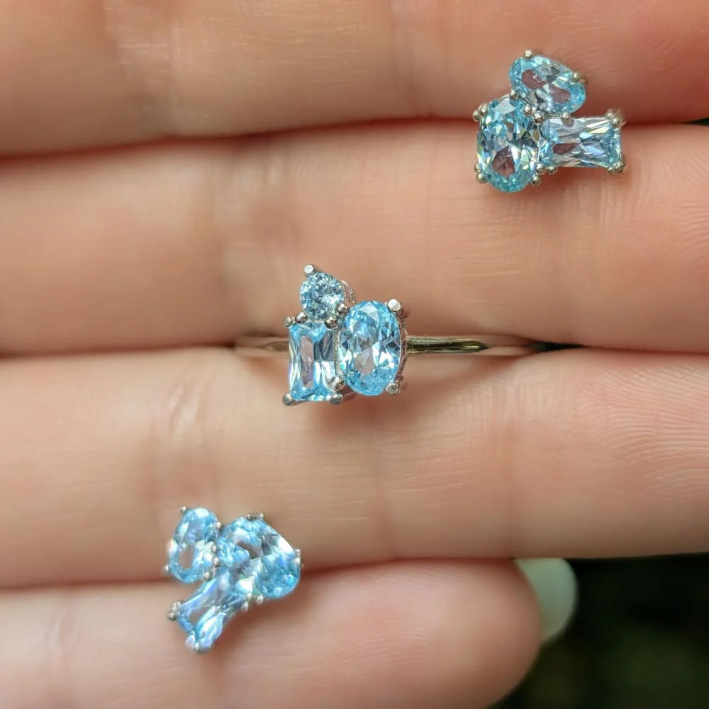 The Elia - Aquamarine Small Cluster Studs - Image 12