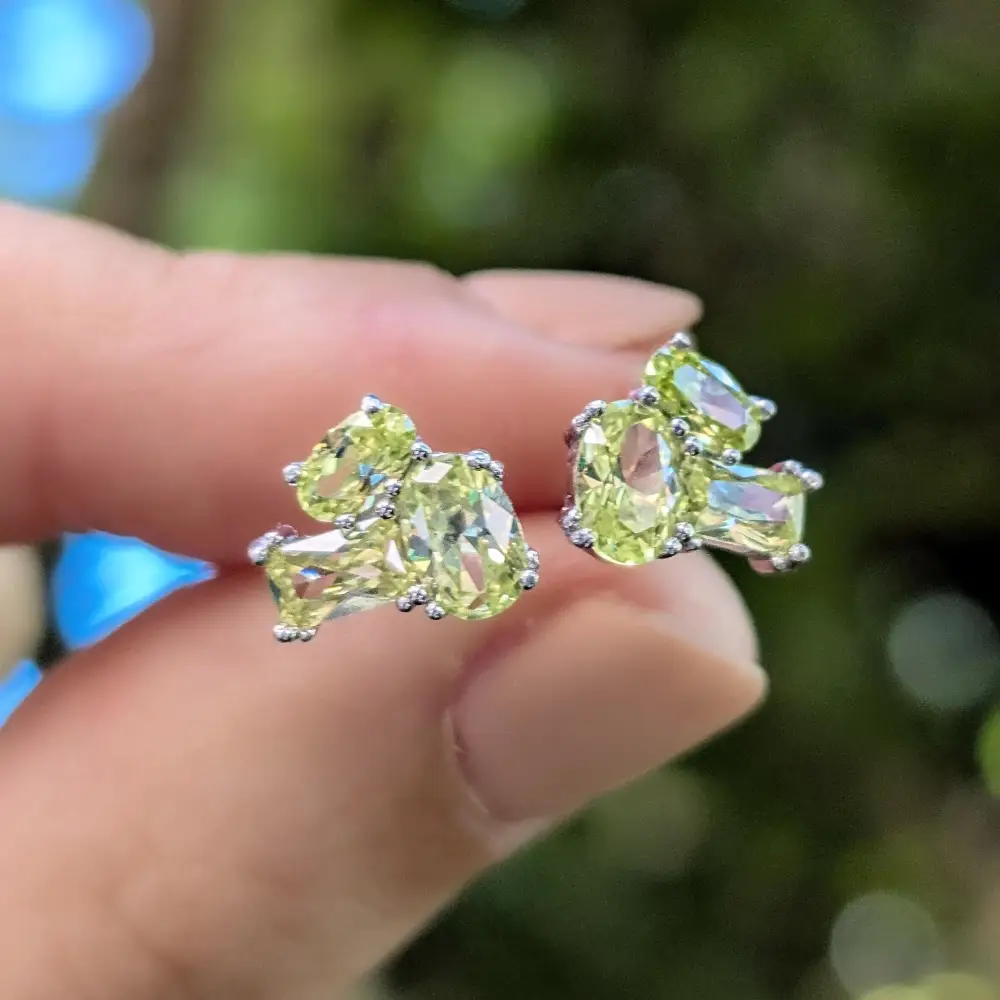 The Elia - Peridot Small Cluster Studs