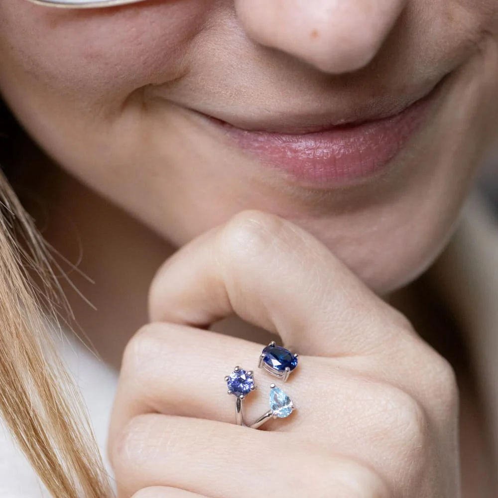 Three Stone Family Ring - Image 6