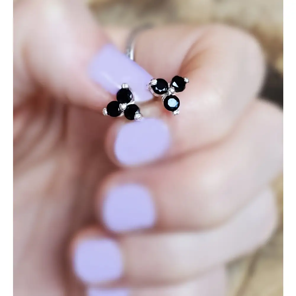 Tri-Cluster Onyx Earrings - Image 12