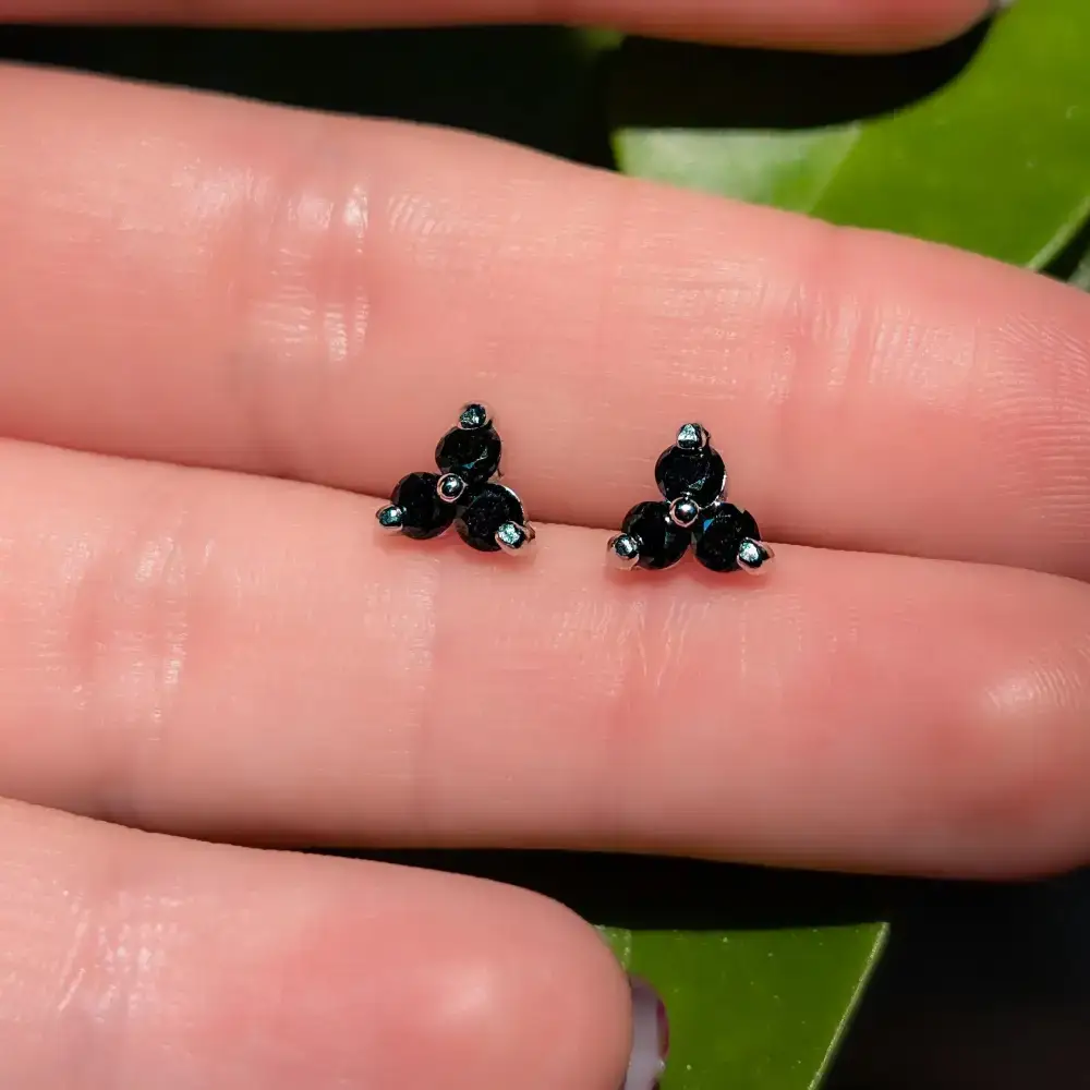 Tri-Cluster Onyx Stud Earrings - Image 8